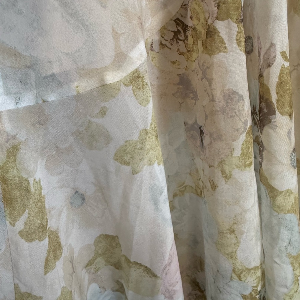 WAYF soft color light-weight flower printed dress size L - Picture 8 of 11